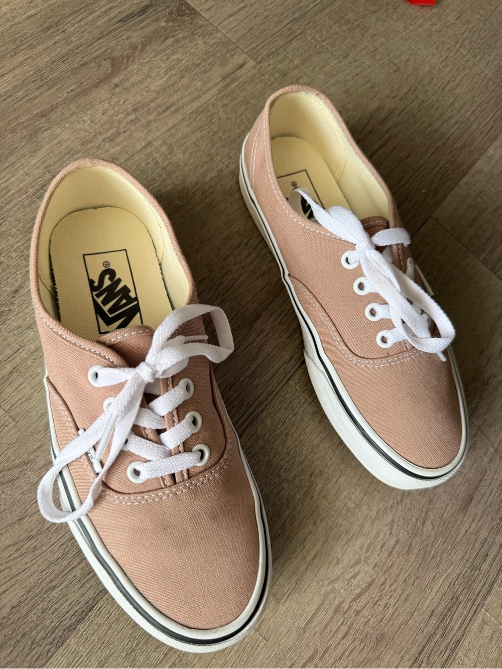 Vans Low Top Sneakers in Blush Pink and White